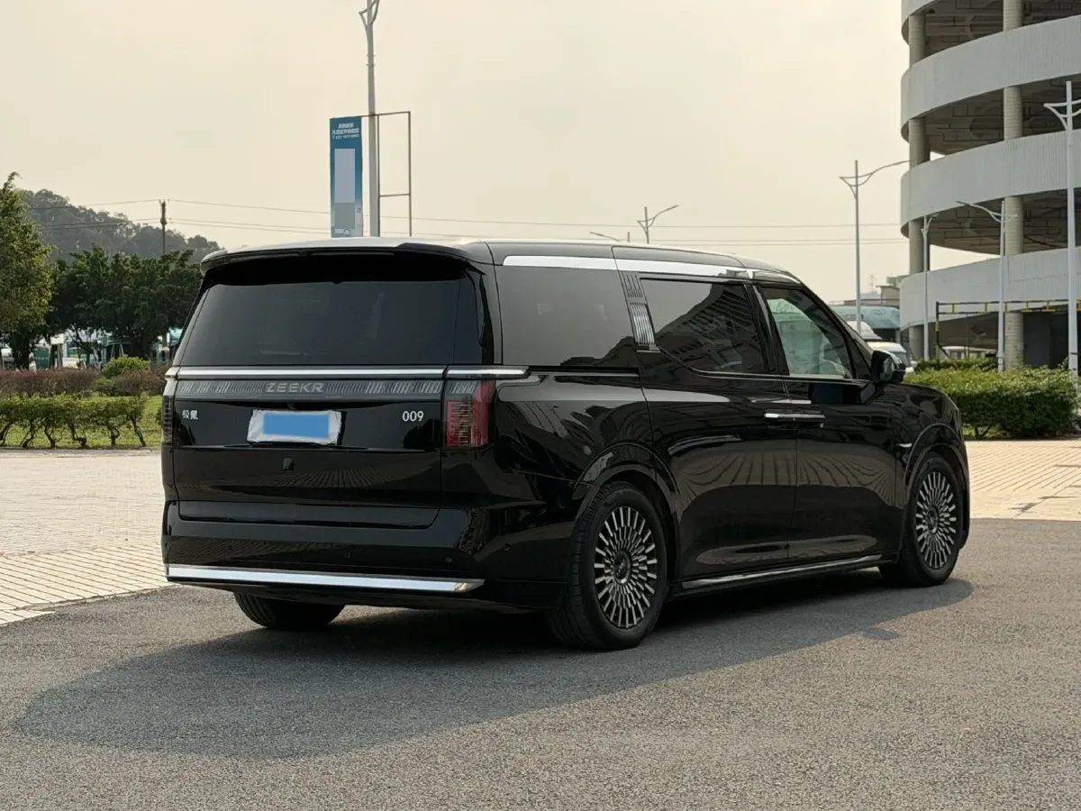 2024 Zeekr 009 BEV 108KWH,autocango,china used car exporter,china ev exporter,chinese used car exporter,chinese used ev exporter
