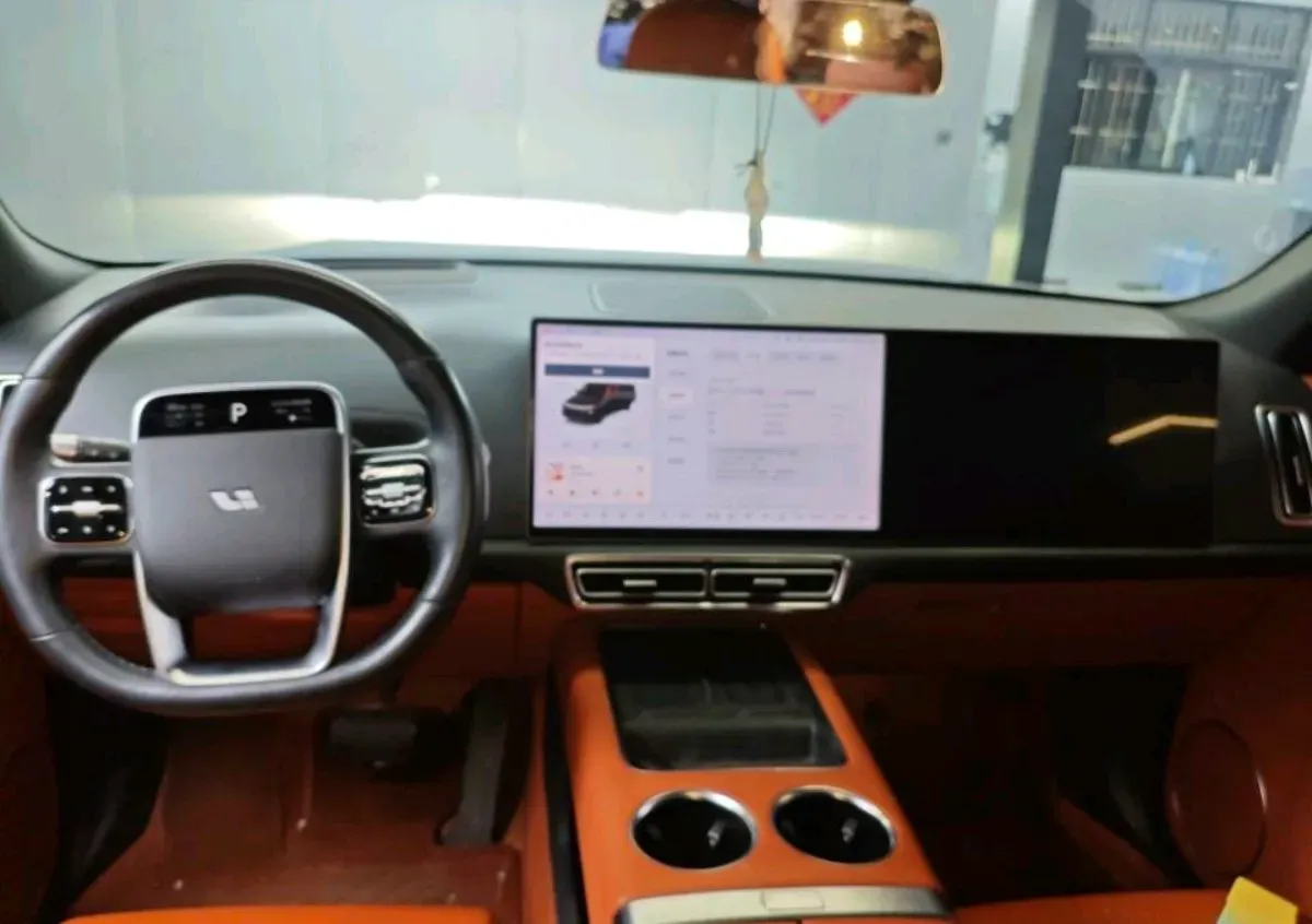 2024 Ford Bronco 2.3T 275HP L4 10AT,autocango,china used car exporter,china ev exporter,chinese used car exporter,chinese used ev exporter