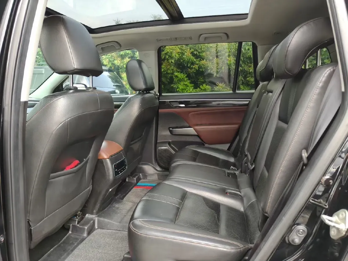 2017 GAC Trumpchi GS8 2.0T 201HP L4 6AT,autocango,china used car exporter,china ev exporter,chinese used car exporter,chinese used ev exporter