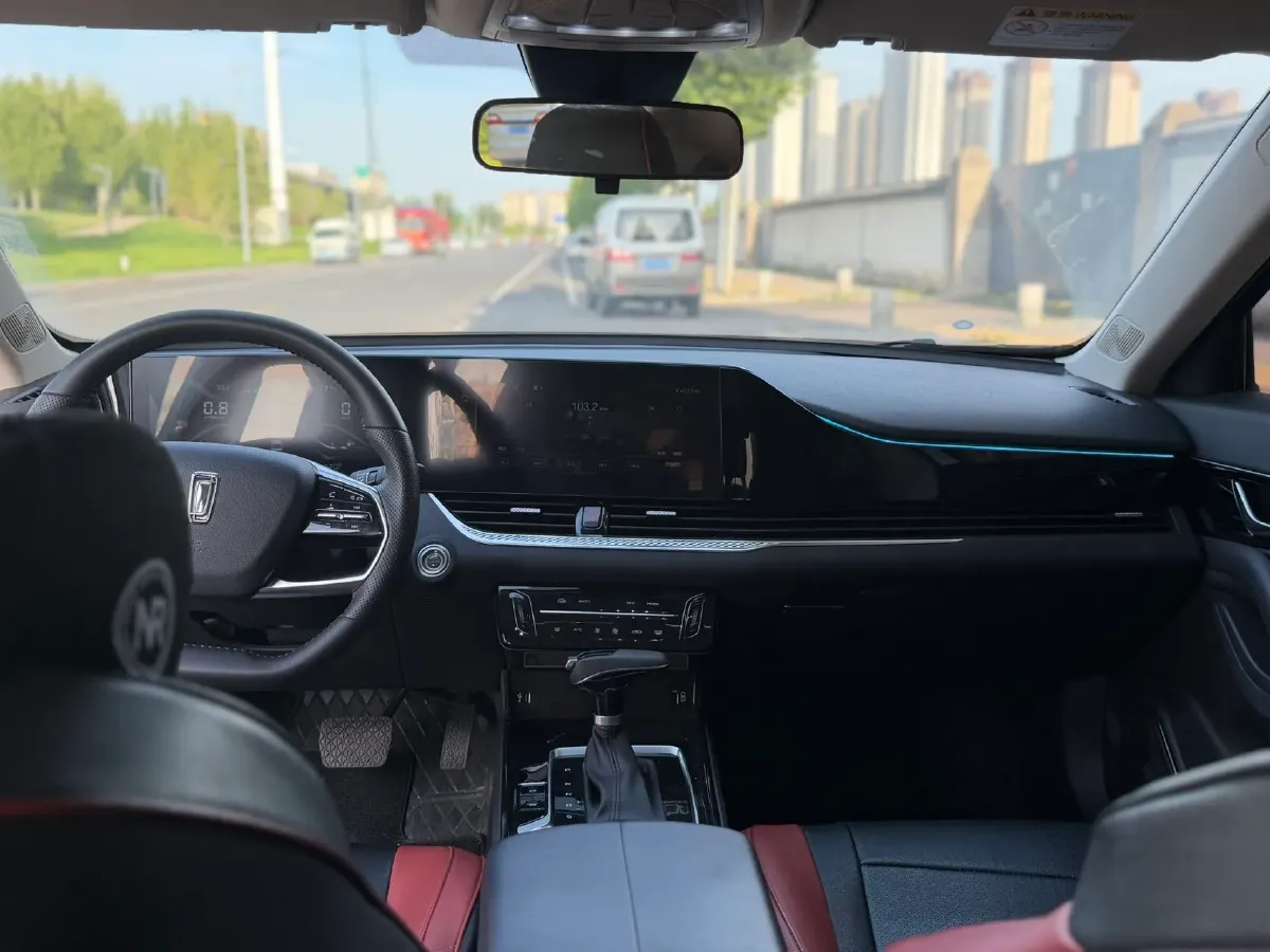 2023 Bestune B70 1.5T 169HP L4 7DCT,autocango,china used car exporter,china ev exporter,chinese used car exporter,chinese used ev exporter