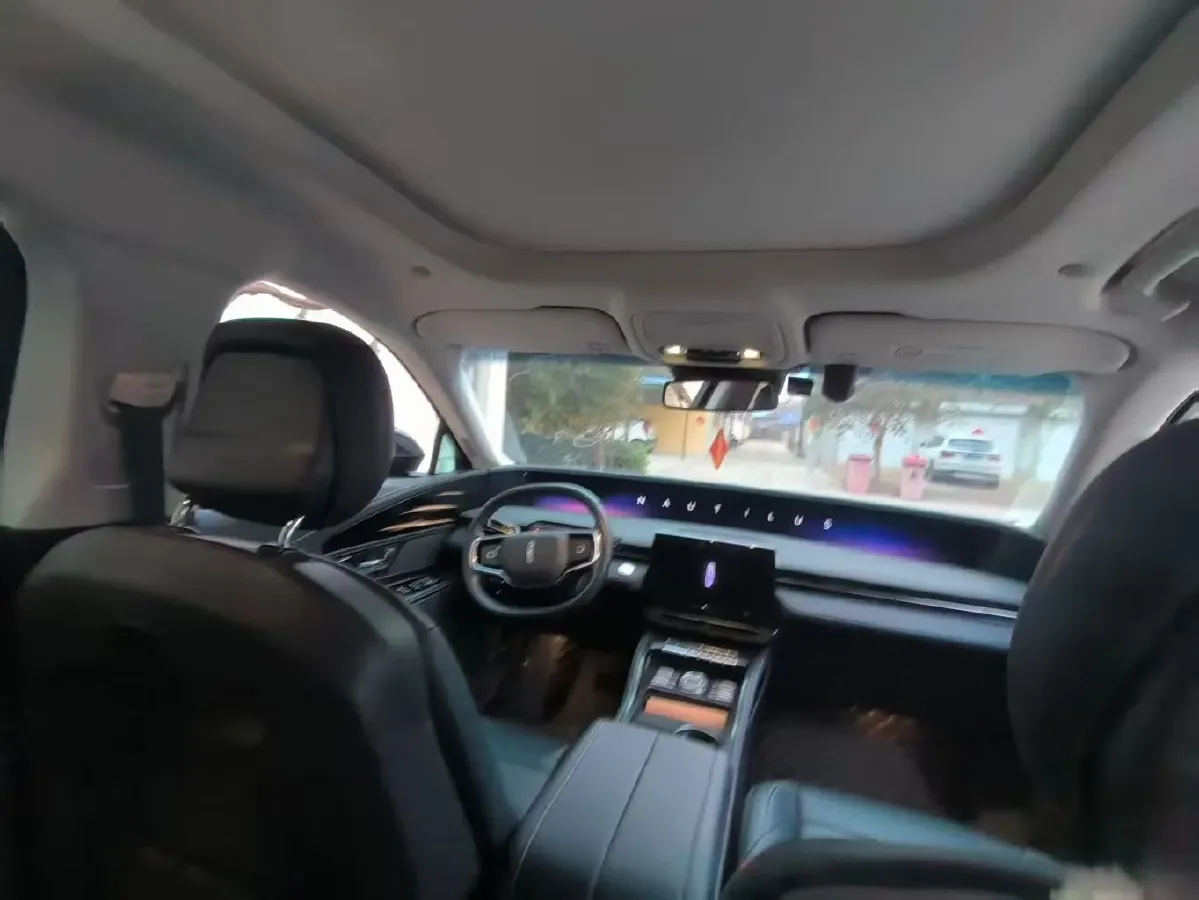 2023 Lincoln Nautilus 2.0T 282HP L4 E-CVT Hybrid,autocango,china used car exporter,china ev exporter,chinese used car exporter,chinese used ev exporter