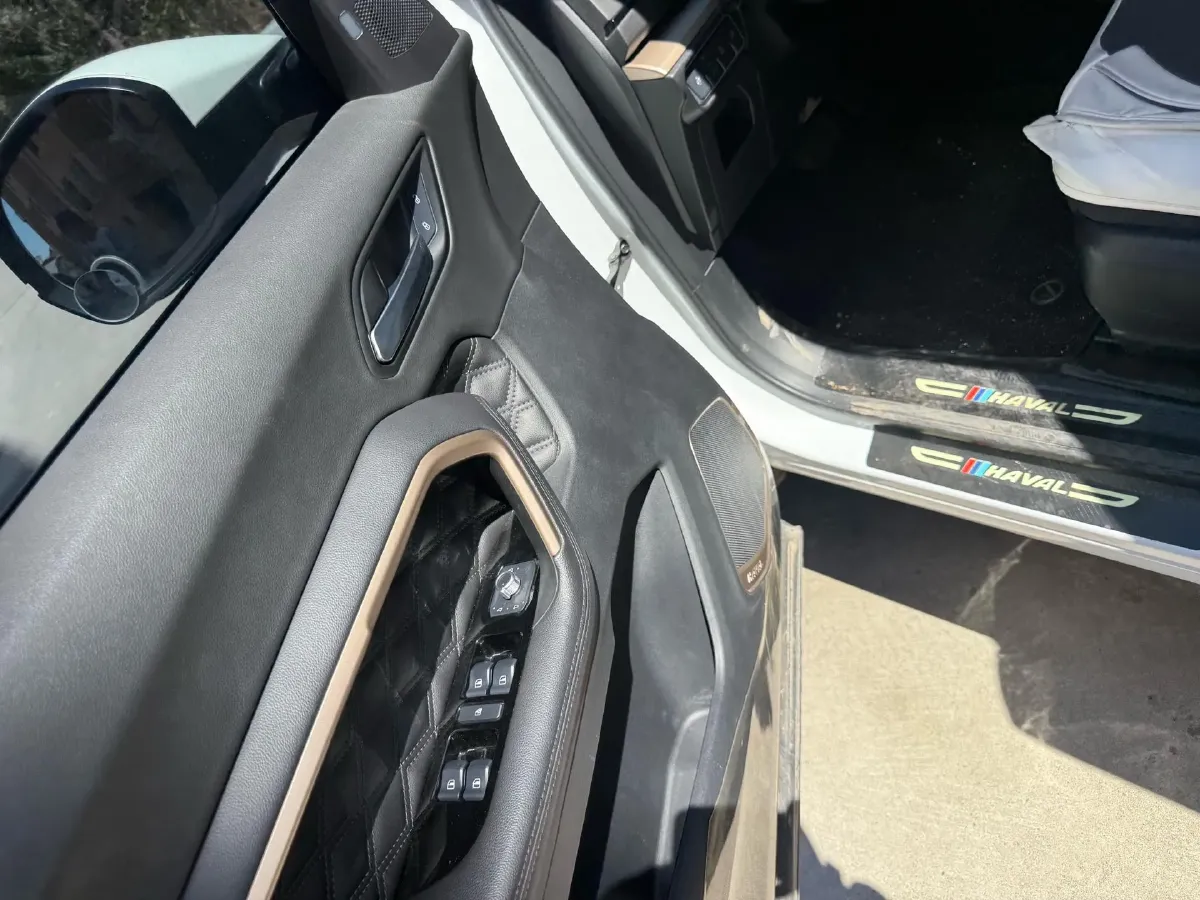 2020 Haval H6 1.5T 169HP L4 7DCT,autocango,china used car exporter,china ev exporter,chinese used car exporter,chinese used ev exporter