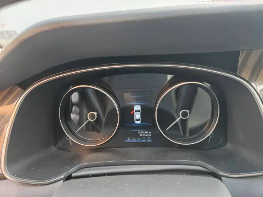 2021 HongQi H7 1.8T 188HP L4 6AT,autocango,china used car exporter,china ev exporter,chinese used car exporter,chinese used ev exporter