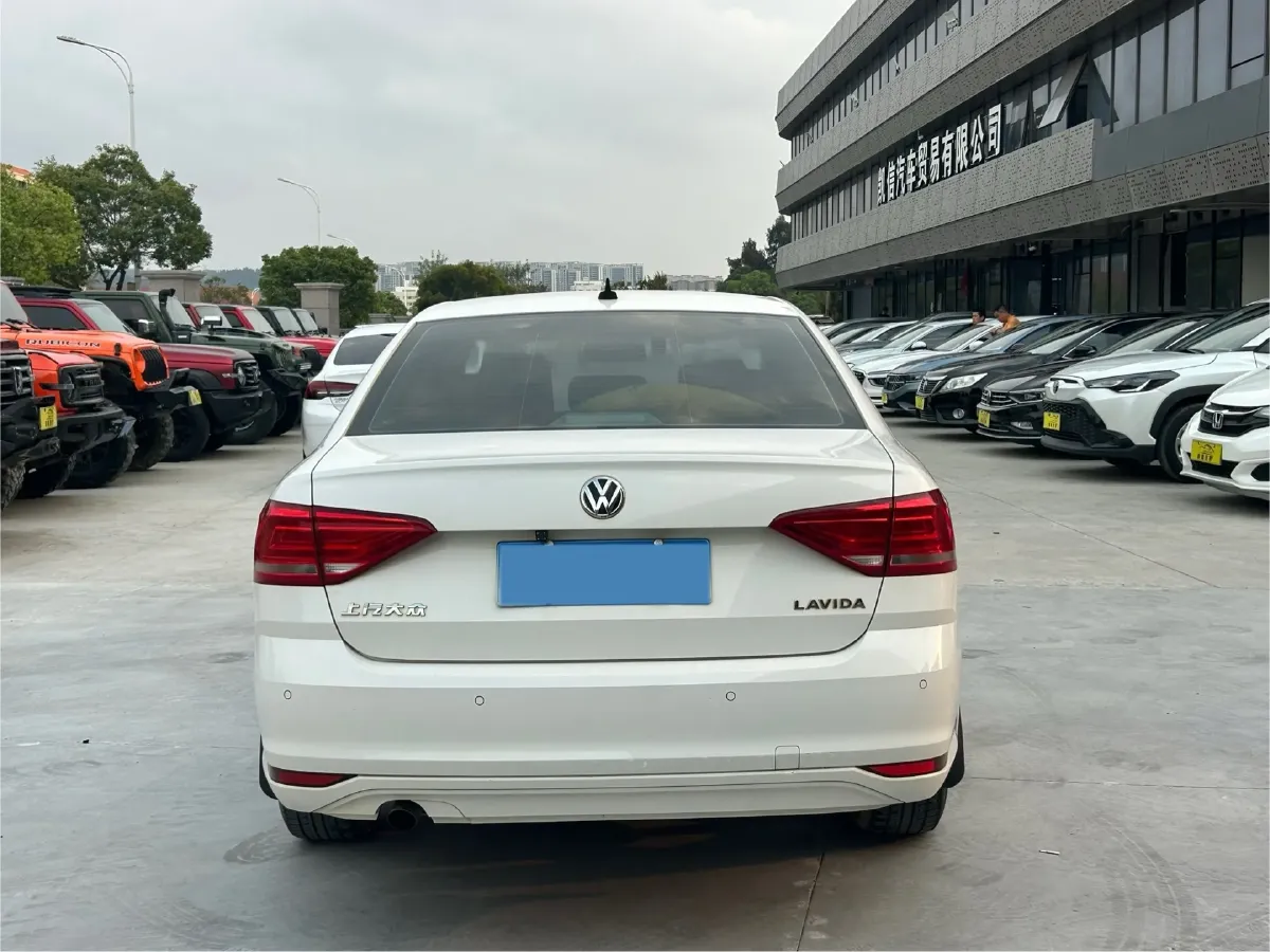 2017 Volkswagen Lavida 1.6L 110HP L4 6AT,autocango,china used car exporter,china ev exporter,chinese used car exporter,chinese used ev exporter