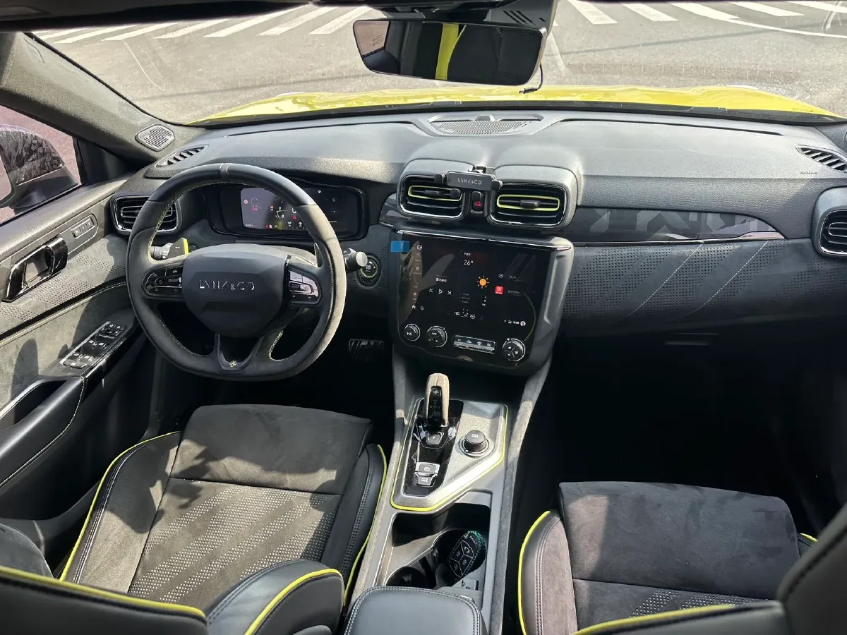 2020 LYNK&CO 03 2.0T 254HP L4 8AT,autocango,china used car exporter,china ev exporter,chinese used car exporter,chinese used ev exporter