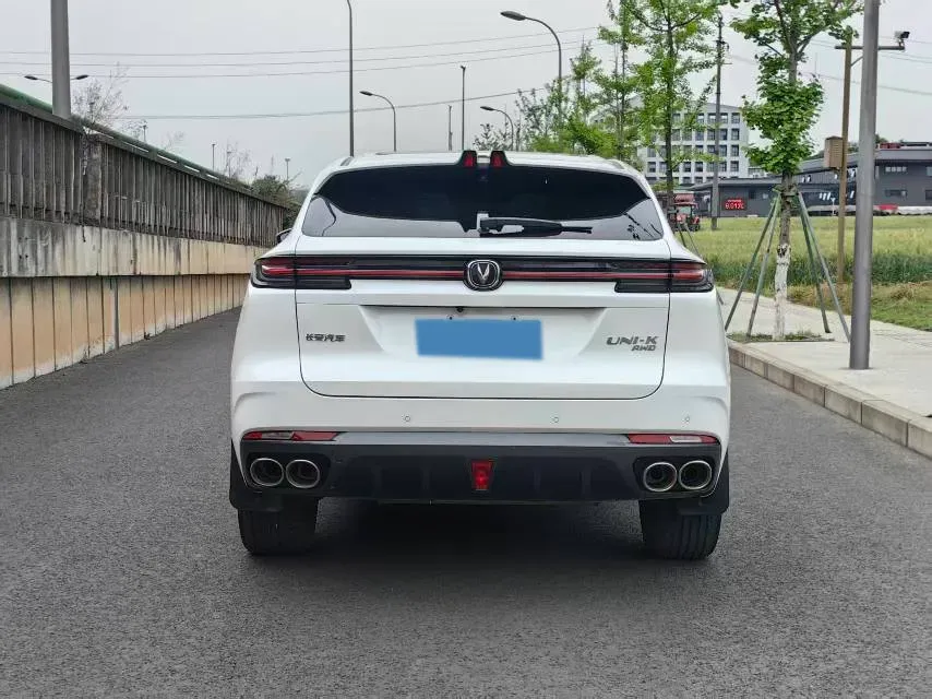 2021 ChangAn UNI-K 2.0T 233HP L4 8AT,autocango,china used car exporter,china ev exporter,chinese used car exporter,chinese used ev exporter