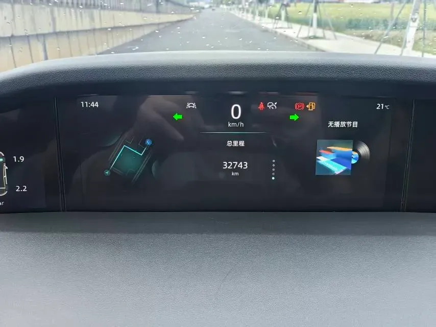 2021 ChangAn UNI-K 2.0T 233HP L4 8AT,autocango,china used car exporter,china ev exporter,chinese used car exporter,chinese used ev exporter