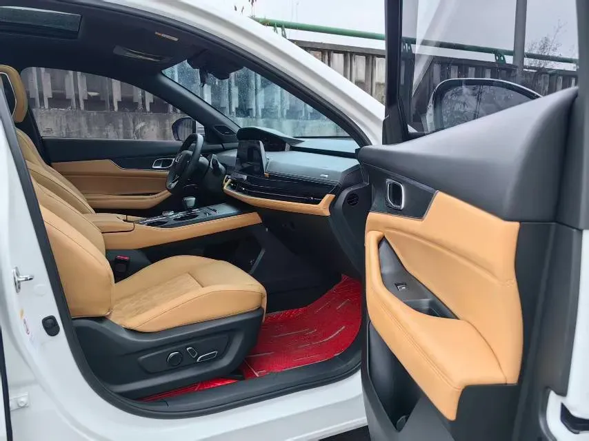 2021 ChangAn UNI-K 2.0T 233HP L4 8AT,autocango,china used car exporter,china ev exporter,chinese used car exporter,chinese used ev exporter