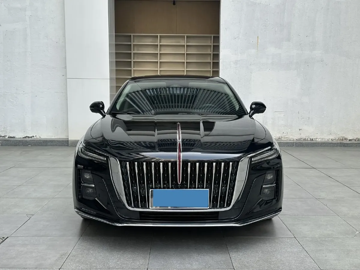 2023 HongQi H5 2.0T 224HP L4 8AT,autocango,china used car exporter,china ev exporter,chinese used car exporter,chinese used ev exporter