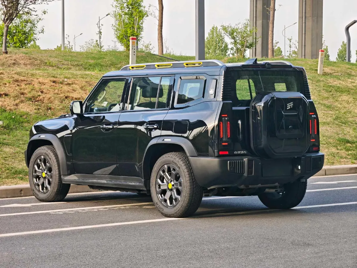 2024 Jetour ShanHai TravellerC-DM 1.5T 156HP L4 3DHT PHEV 43.24KWH,autocango,china used car exporter,china ev exporter,chinese used car exporter,chinese used ev exporter