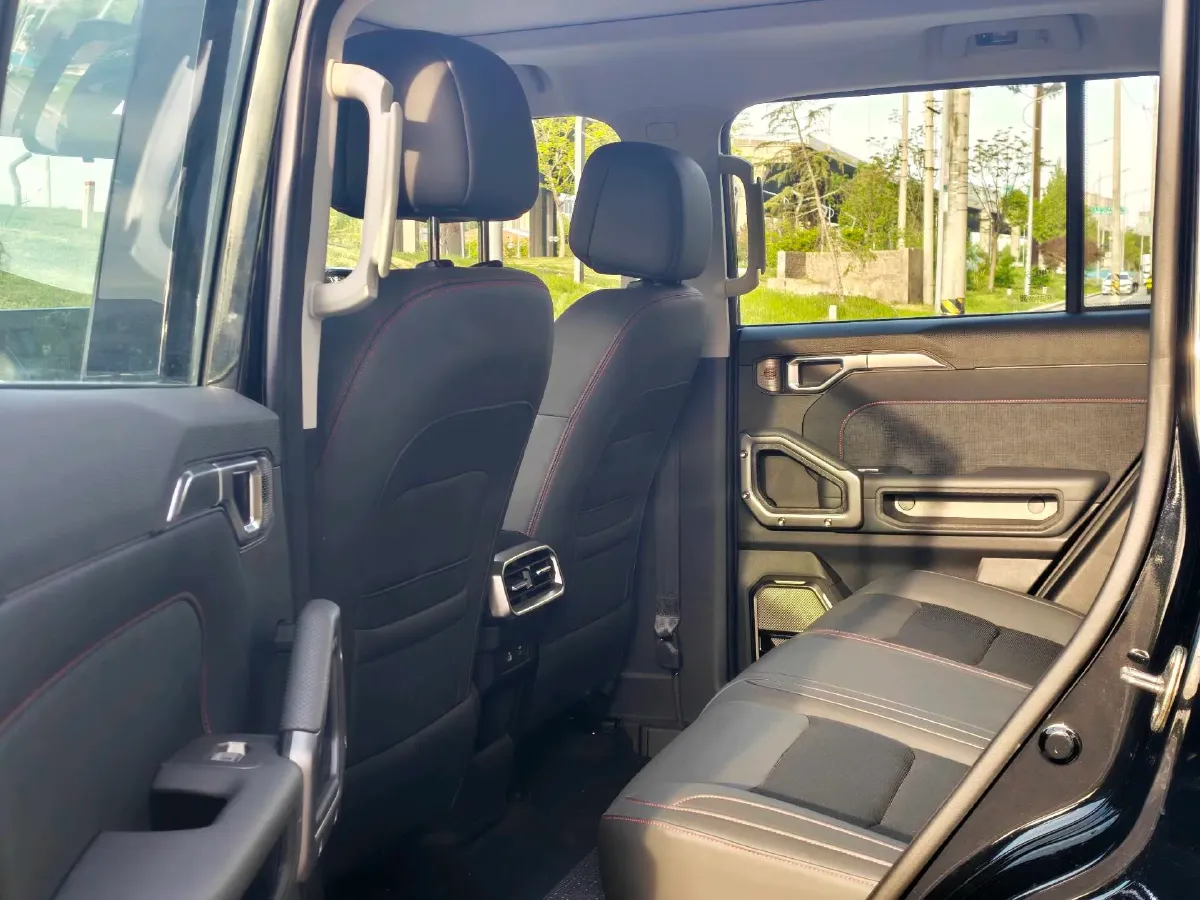 2024 Jetour ShanHai TravellerC-DM 1.5T 156HP L4 3DHT PHEV 43.24KWH,autocango,china used car exporter,china ev exporter,chinese used car exporter,chinese used ev exporter