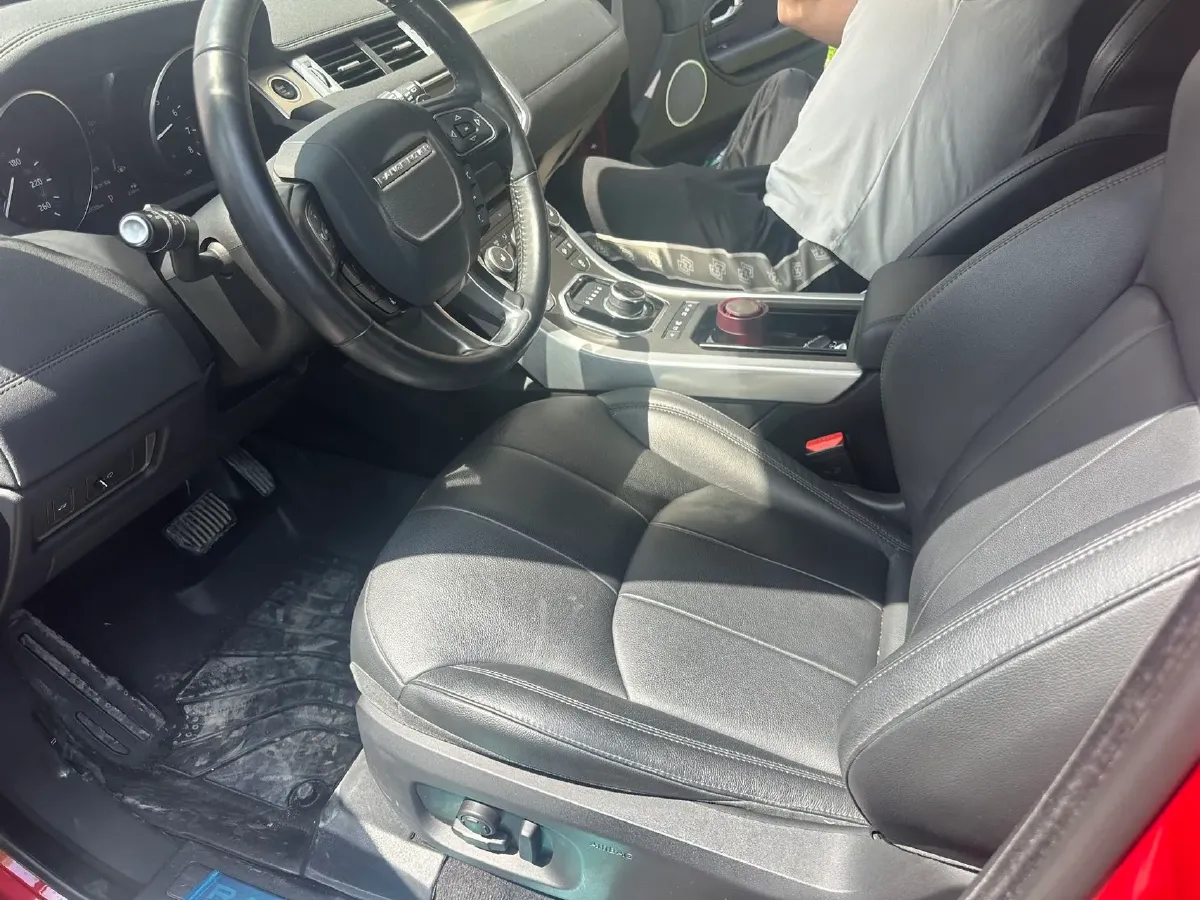 2018 Land Rover Range Rover Evoque 2.0T 241HP L4 9AT,autocango,china used car exporter,china ev exporter,chinese used car exporter,chinese used ev exporter