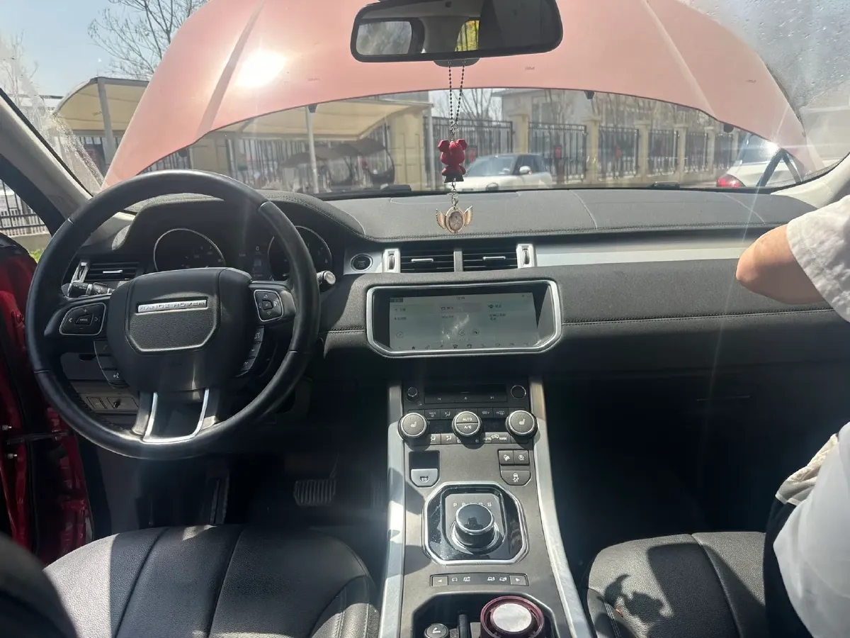 2018 Land Rover Range Rover Evoque 2.0T 241HP L4 9AT,autocango,china used car exporter,china ev exporter,chinese used car exporter,chinese used ev exporter