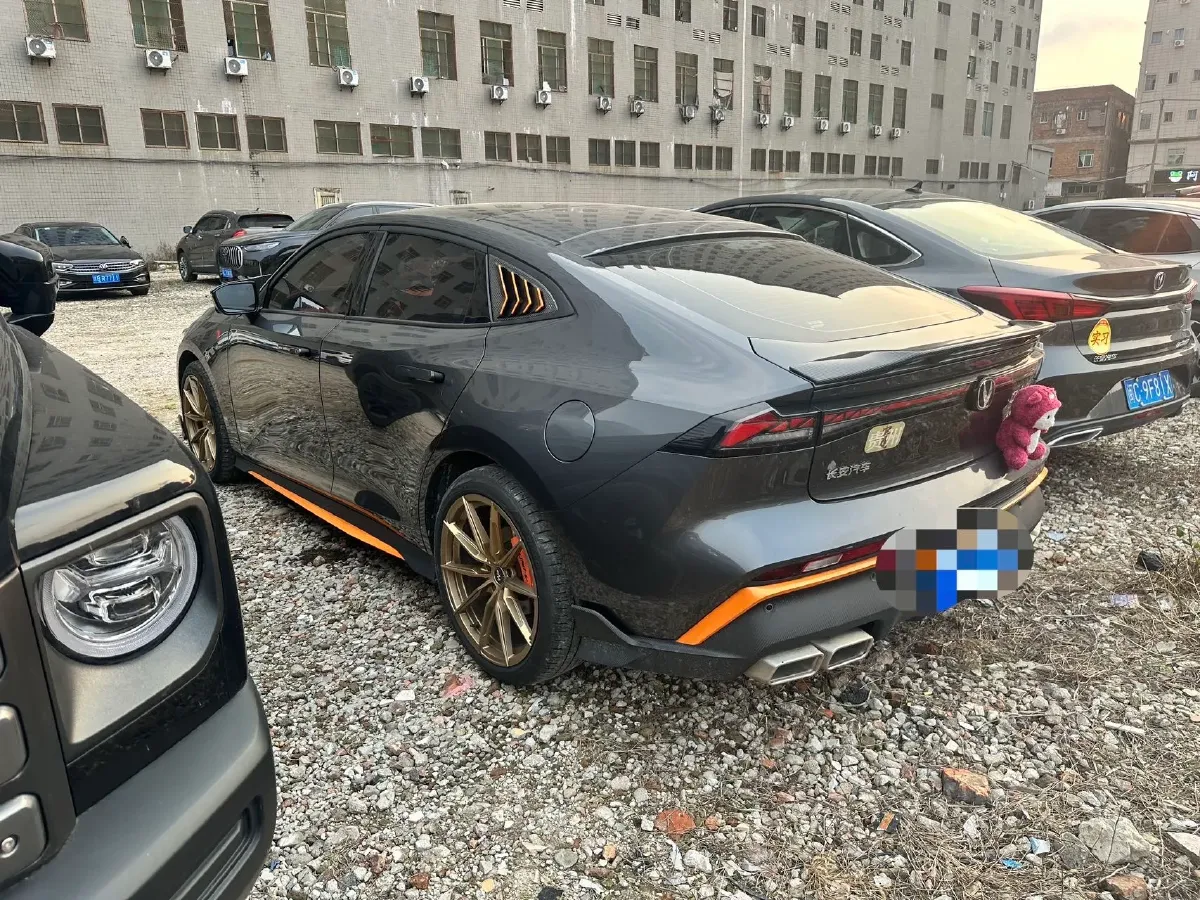 2024 ChangAn UNI-V 1.5T 188HP L4 7DCT,autocango,china used car exporter,china ev exporter,chinese used car exporter,chinese used ev exporter