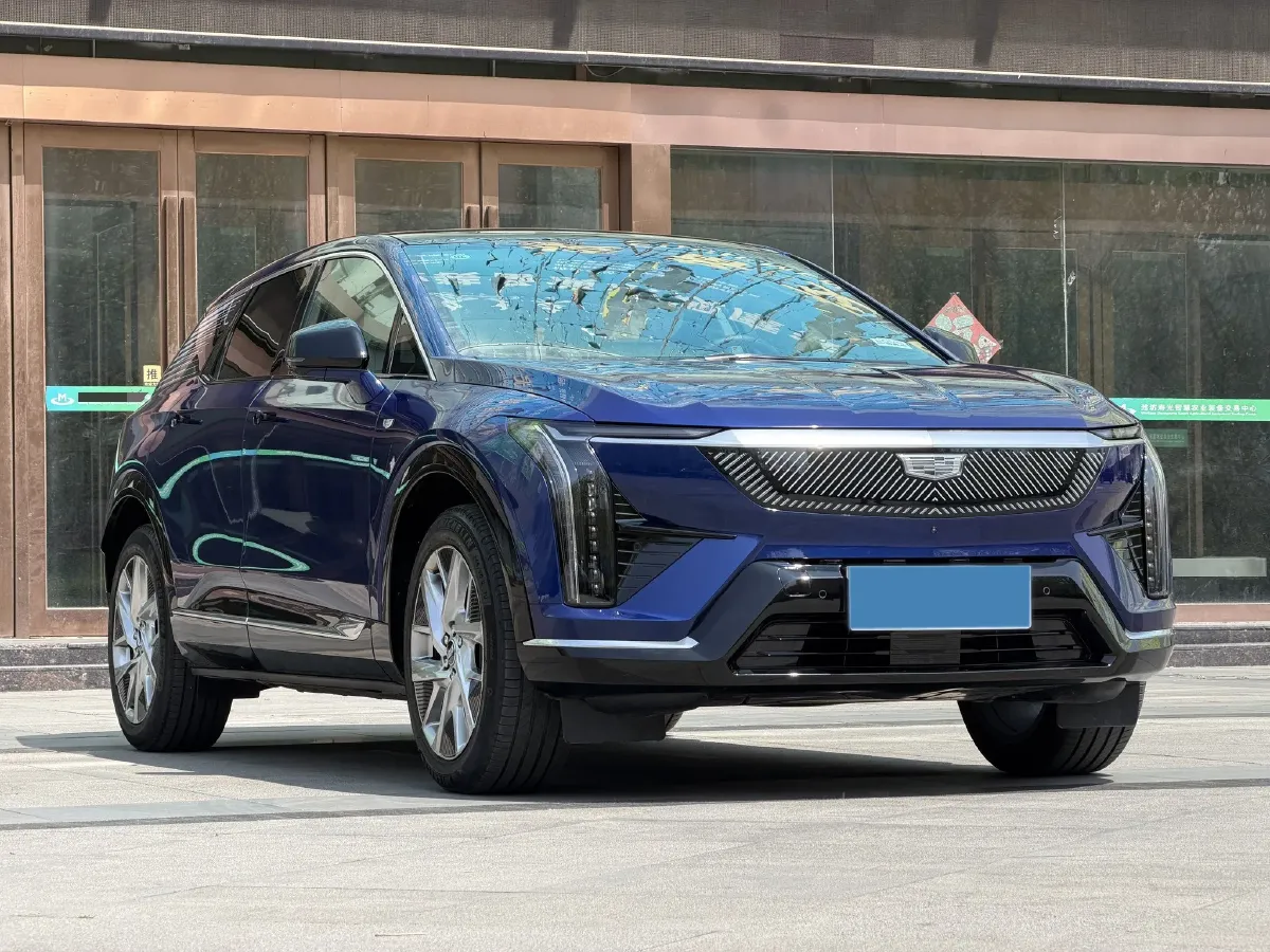 2024 Cadillac OPTIQ BEV 68.4KWH,autocango,china used car exporter,china ev exporter,chinese used car exporter,chinese used ev exporter