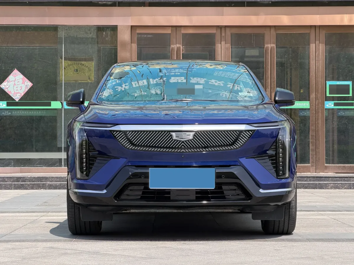 2024 Cadillac OPTIQ BEV 68.4KWH,autocango,china used car exporter,china ev exporter,chinese used car exporter,chinese used ev exporter
