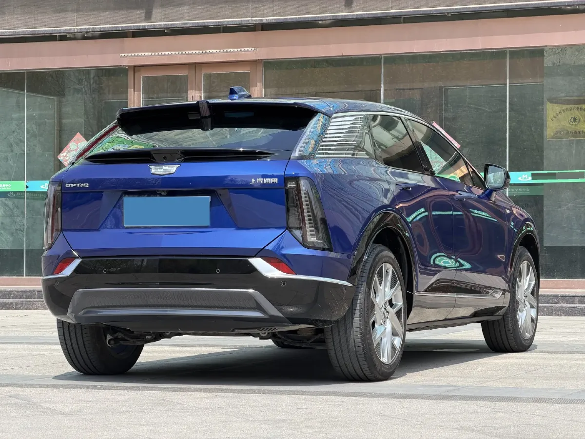 2024 Cadillac OPTIQ BEV 68.4KWH,autocango,china used car exporter,china ev exporter,chinese used car exporter,chinese used ev exporter