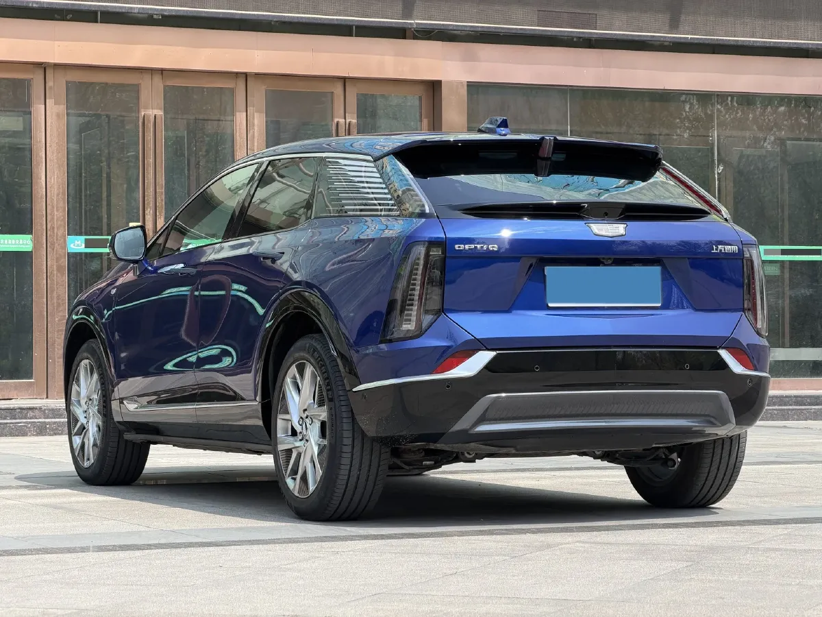 2024 Cadillac OPTIQ BEV 68.4KWH,autocango,china used car exporter,china ev exporter,chinese used car exporter,chinese used ev exporter