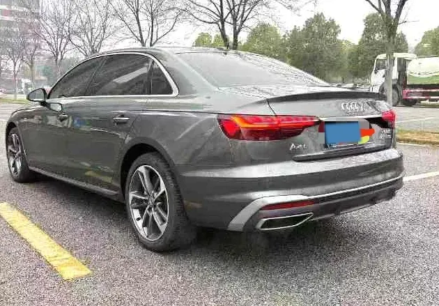 2020 Audi A4L 2.0T 190HP L4 7DCT,autocango,china used car exporter,china ev exporter,chinese used car exporter,chinese used ev exporter