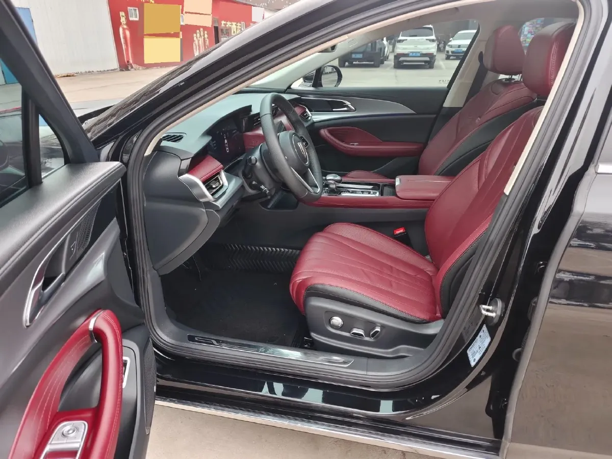 2024 HongQi H5 2.0T 224HP L4 8AT,autocango,china used car exporter,china ev exporter,chinese used car exporter,chinese used ev exporter