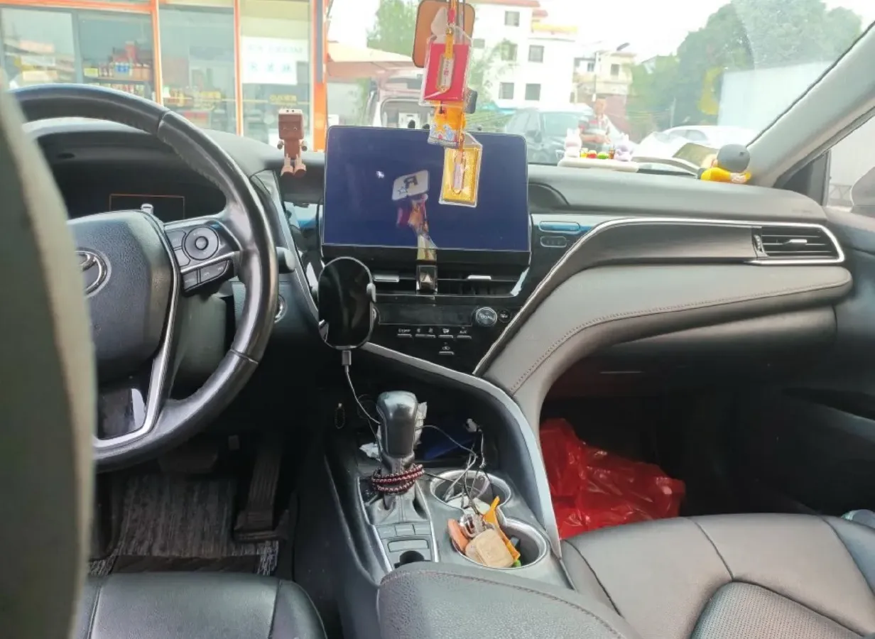 2021 Toyota Camry 2.5L 209HP L4 8AT,autocango,china used car exporter,china ev exporter,chinese used car exporter,chinese used ev exporter