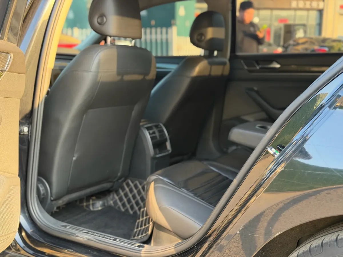2018 Volkswagen Magotan 1.4T 150HP L4 7DCT,autocango,china used car exporter,china ev exporter,chinese used car exporter,chinese used ev exporter