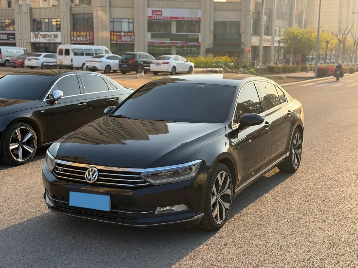 2018 Volkswagen Magotan 1.4T 150HP L4 7DCT,autocango,china used car exporter,china ev exporter,chinese used car exporter,chinese used ev exporter