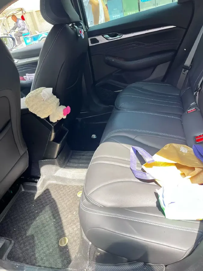 2025 Geely Preface 1.5T 181HP L4 7DCT,autocango,china used car exporter,china ev exporter,chinese used car exporter,chinese used ev exporter