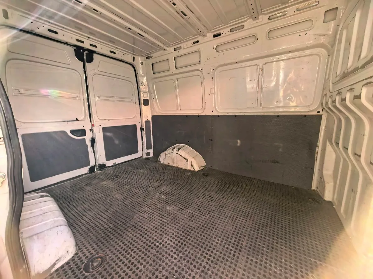 2013 MAXUS XinTu V80 2.5T 136HP L4 5MT,autocango,china used car exporter,china ev exporter,chinese used car exporter,chinese used ev exporter