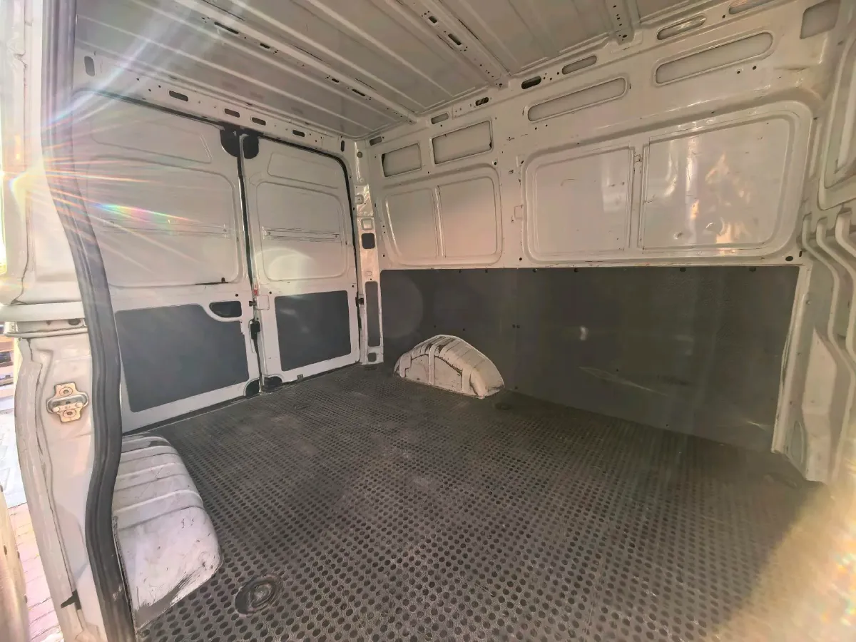 2013 MAXUS XinTu V80 2.5T 136HP L4 5MT,autocango,china used car exporter,china ev exporter,chinese used car exporter,chinese used ev exporter