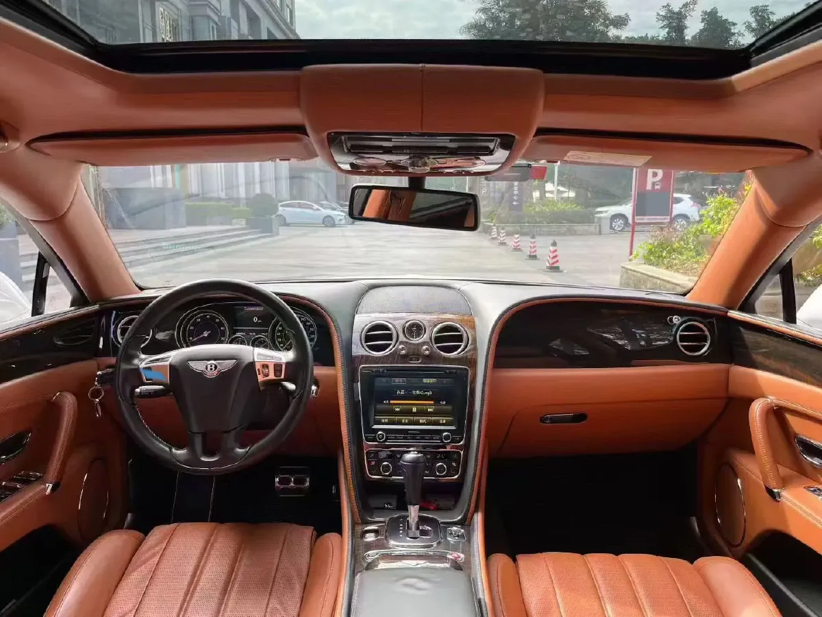 2016 Bentley Flying Spur 4.0T 507HP V8 8AT,autocango,china used car exporter,china ev exporter,chinese used car exporter,chinese used ev exporter