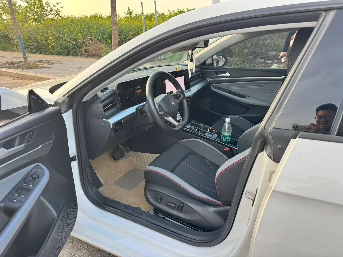 2023 Volkswagen Lamando 1.4T 150HP L4 7DCT,autocango,china used car exporter,china ev exporter,chinese used car exporter,chinese used ev exporter