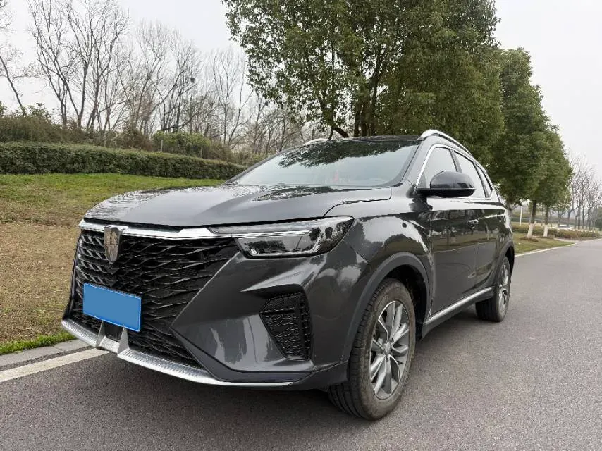 2025 Roewe RX5 1.5T 181HP L4 7DCT,autocango,china used car exporter,china ev exporter,chinese used car exporter,chinese used ev exporter