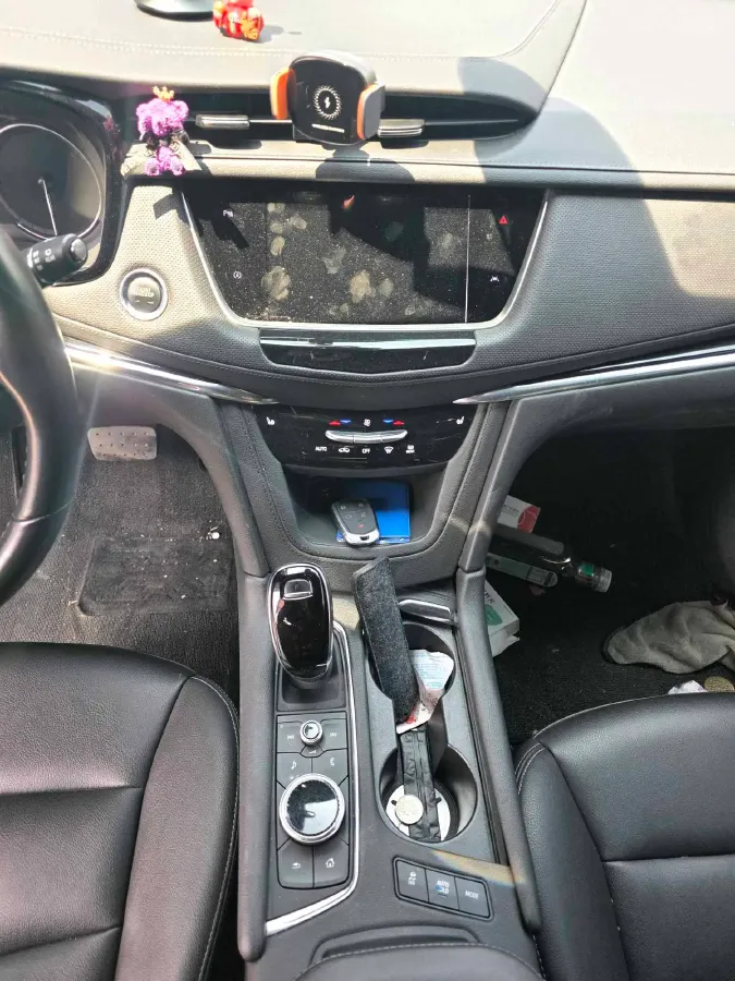 2022 Cadillac XT6 2.0T 237HP L4 9AT,autocango,china used car exporter,china ev exporter,chinese used car exporter,chinese used ev exporter