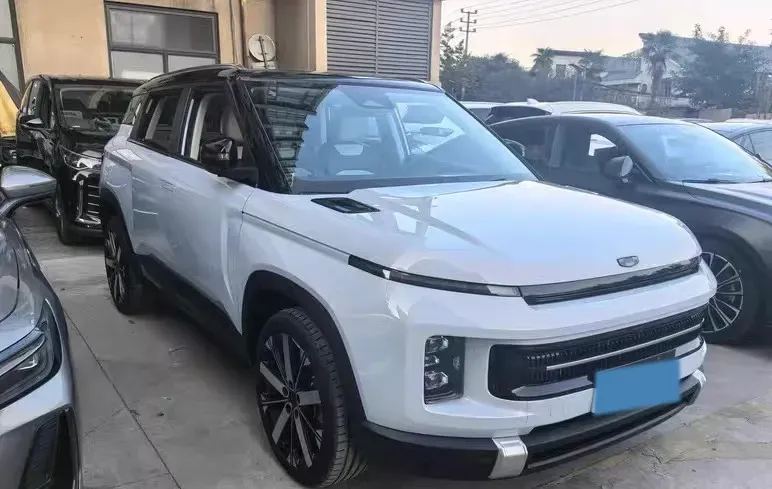 2023 Geely ICON 1.5T 181HP L4 7DCT,autocango,china used car exporter,china ev exporter,chinese used car exporter,chinese used ev exporter