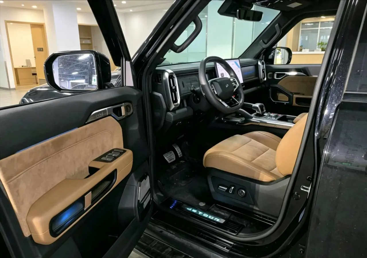 2023 Jetour Traveller 2.0T 254HP L4 7DCT,autocango,china used car exporter,china ev exporter,chinese used car exporter,chinese used ev exporter