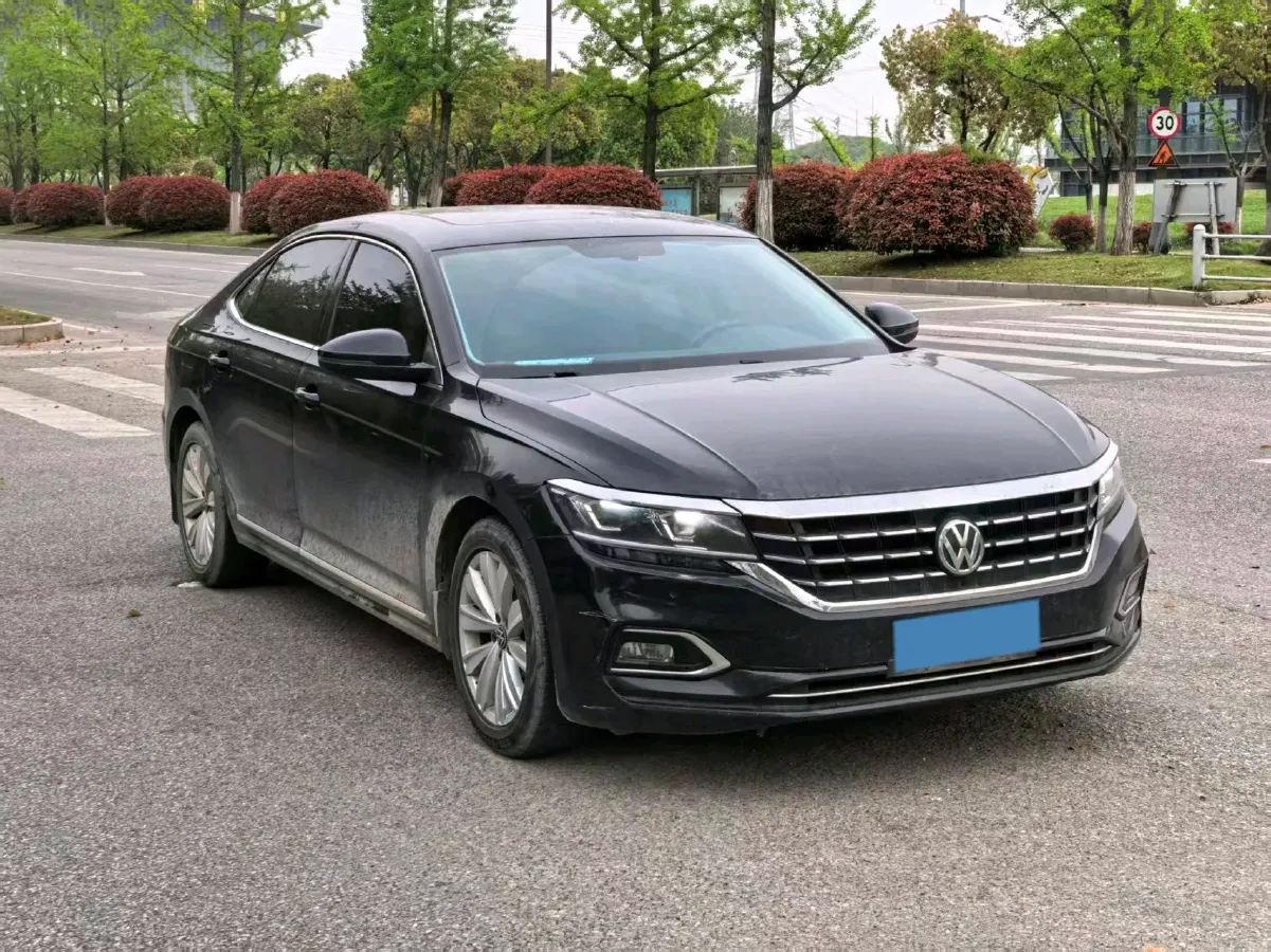 2020 Volkswagen Passat 2.0T 186HP L4 7DCT,autocango,china used car exporter,china ev exporter,chinese used car exporter,chinese used ev exporter