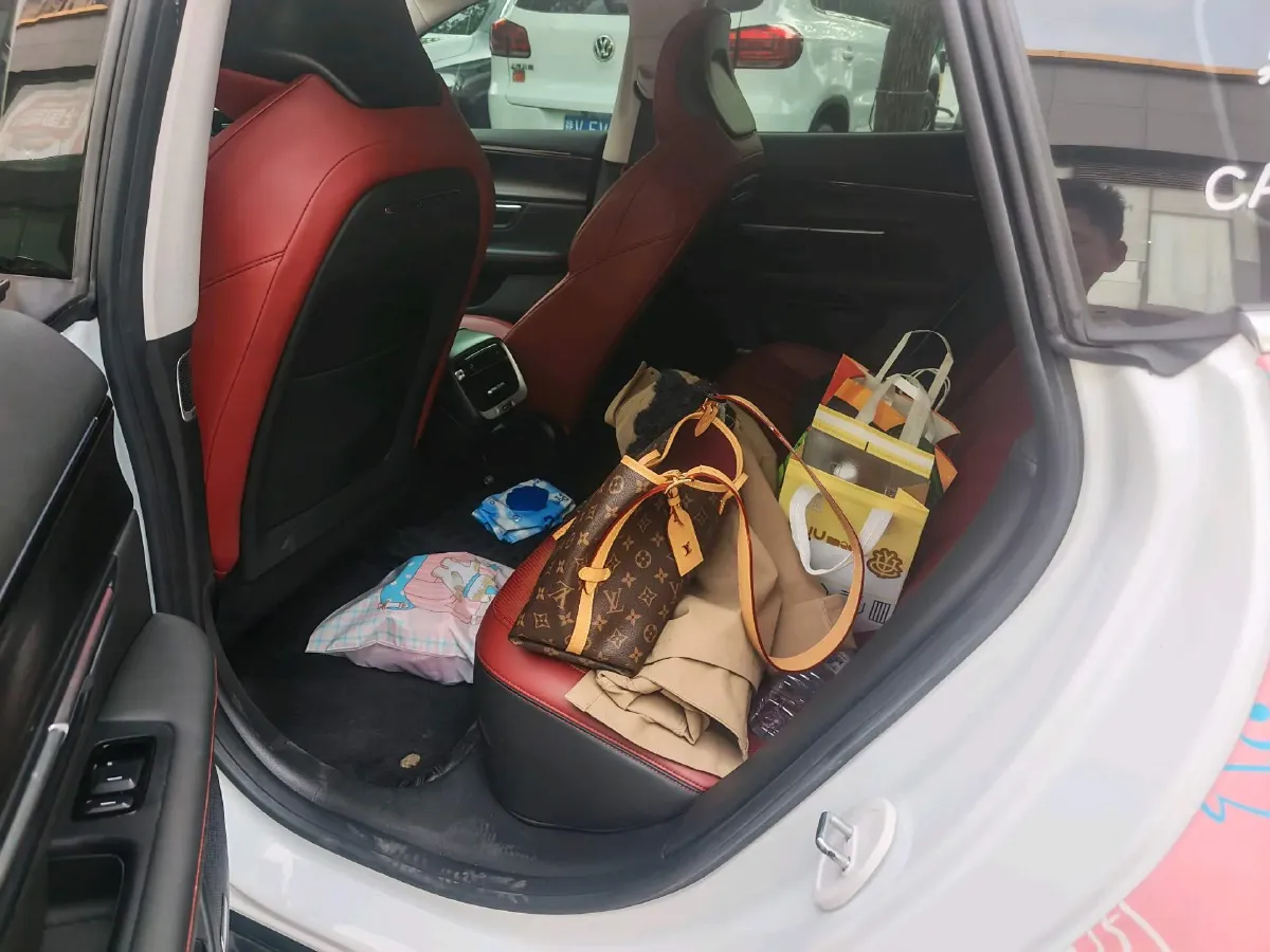 2022 DongFeng Forthing M7 2.0T 224HP L4 8AT,autocango,china used car exporter,china ev exporter,chinese used car exporter,chinese used ev exporter