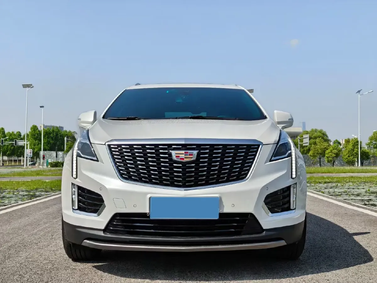2022 Cadillac XT5 2.0T 237HP L4 9AT,autocango,china used car exporter,china ev exporter,chinese used car exporter,chinese used ev exporter