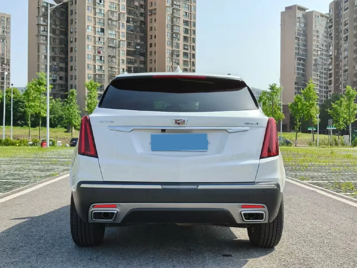 2022 Cadillac XT5 2.0T 237HP L4 9AT,autocango,china used car exporter,china ev exporter,chinese used car exporter,chinese used ev exporter