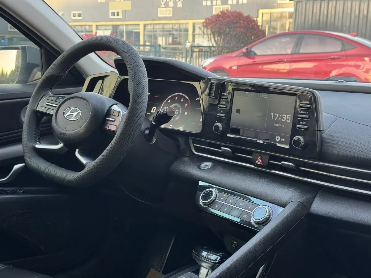 2021 Hyundai Elantra 1.5L 115HP L4 CVT,autocango,china used car exporter,china ev exporter,chinese used car exporter,chinese used ev exporter