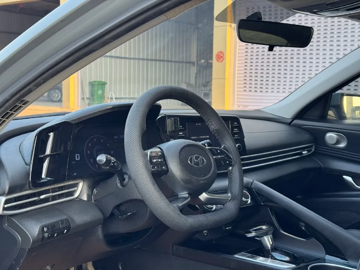 2021 Hyundai Elantra 1.5L 115HP L4 CVT,autocango,china used car exporter,china ev exporter,chinese used car exporter,chinese used ev exporter