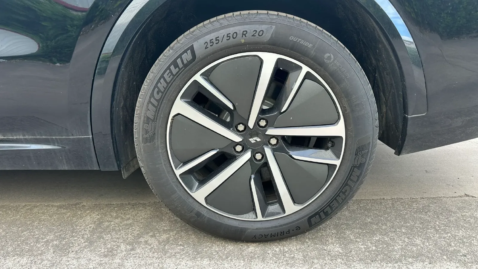 2024 Volvo S60 2.0T 197HP L4 7DCT,autocango,china used car exporter,china ev exporter,chinese used car exporter,chinese used ev exporter