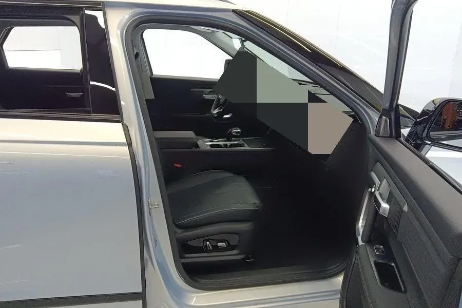 2023 Chery Exploration 06 1.6T 197HP L4 7DCT,autocango,china used car exporter,china ev exporter,chinese used car exporter,chinese used ev exporter