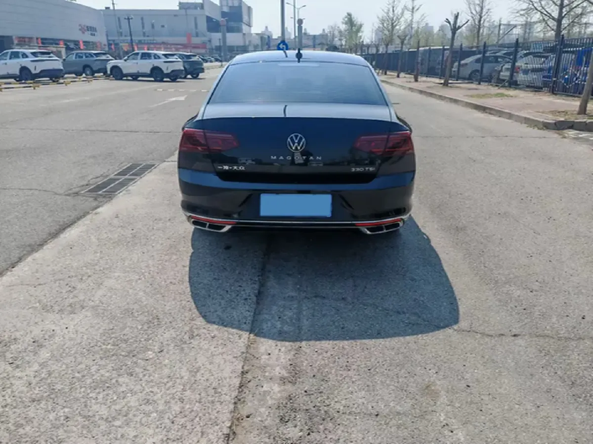 2023 Volkswagen Magotan 2.0T 186HP L4 7DCT,autocango,china used car exporter,china ev exporter,chinese used car exporter,chinese used ev exporter