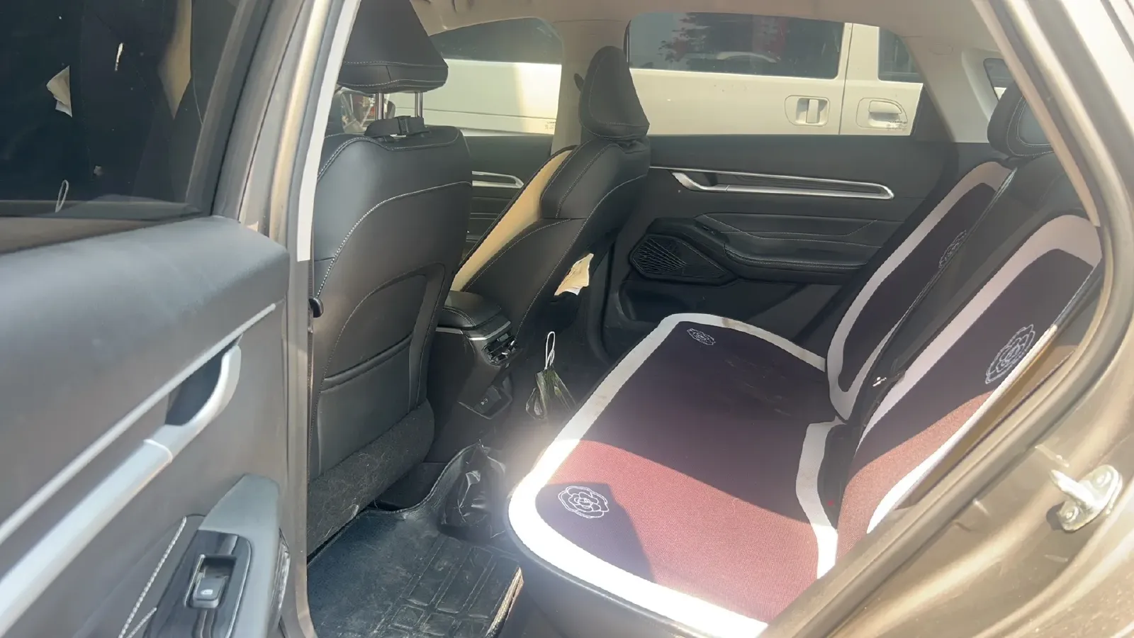 2025 Geely Emgrand 1.5L 127HP L4 CVT,autocango,china used car exporter,china ev exporter,chinese used car exporter,chinese used ev exporter