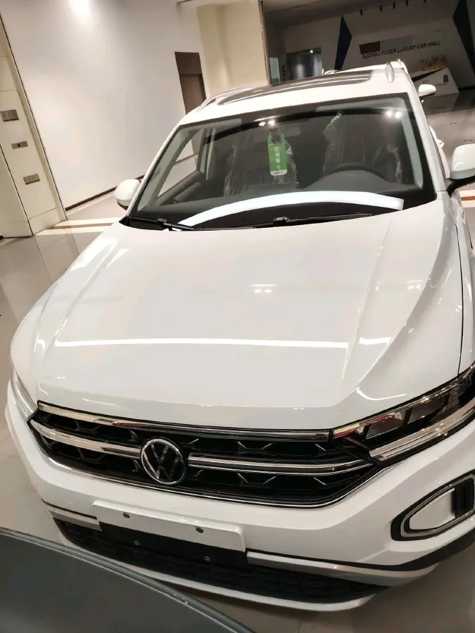 2023 Volkswagen T-Roc 1.4T 150HP L4 7DCT,autocango,china used car exporter,china ev exporter,chinese used car exporter,chinese used ev exporter