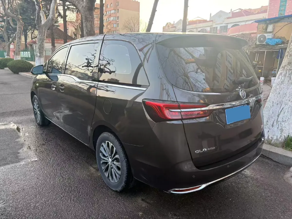2021 Buick GL8 2.0T 237HP L4 9AT,autocango,china used car exporter,china ev exporter,chinese used car exporter,chinese used ev exporter
