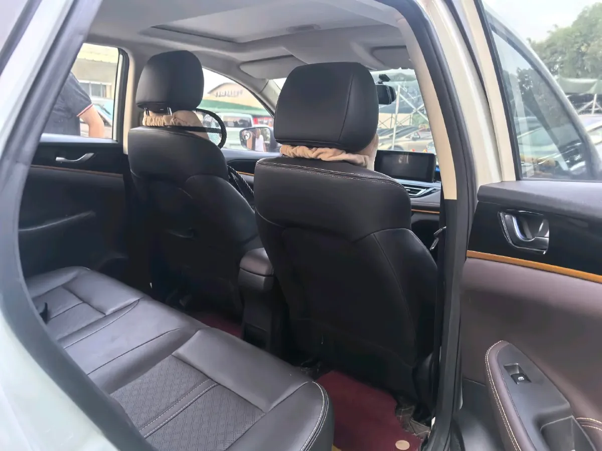 2019 ChangAn Eado DT 1.6L 125HP L4 4AT,autocango,china used car exporter,china ev exporter,chinese used car exporter,chinese used ev exporter