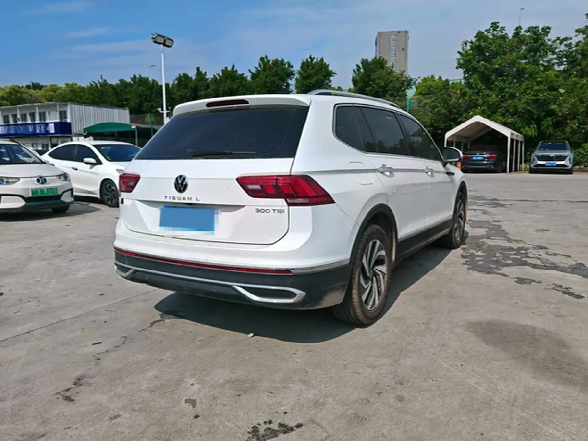 2023 Volkswagen Tiguan L 1.5T 160HP L4 7DCT,autocango,china used car exporter,china ev exporter,chinese used car exporter,chinese used ev exporter
